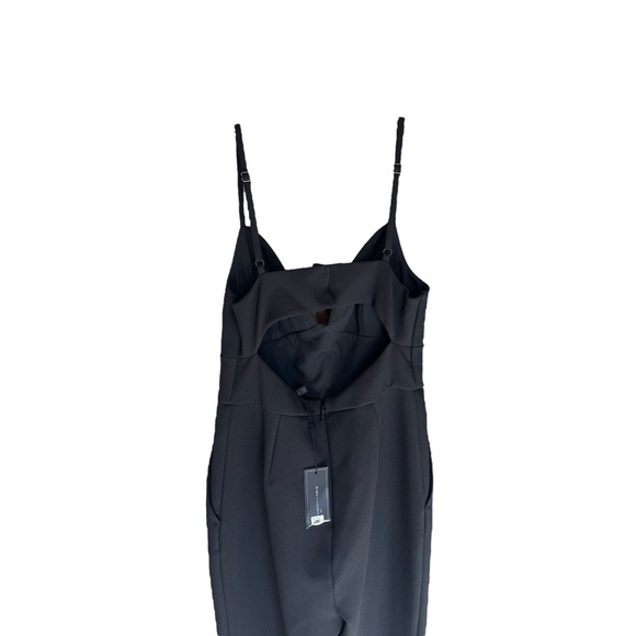 BCBG MaxAzaria - NWT Elegant Black Open Back Adjustable Strap Jumpsuit Sz S - Picture 6 of 10